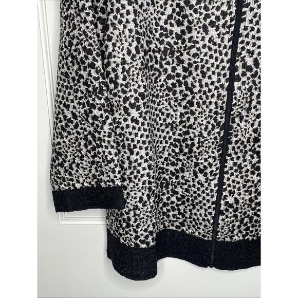 Chico's Women's Travelers Full Zip Jacket Sz 2/L Blk Animal Crinkle Lightweight - Picture 4 of 12